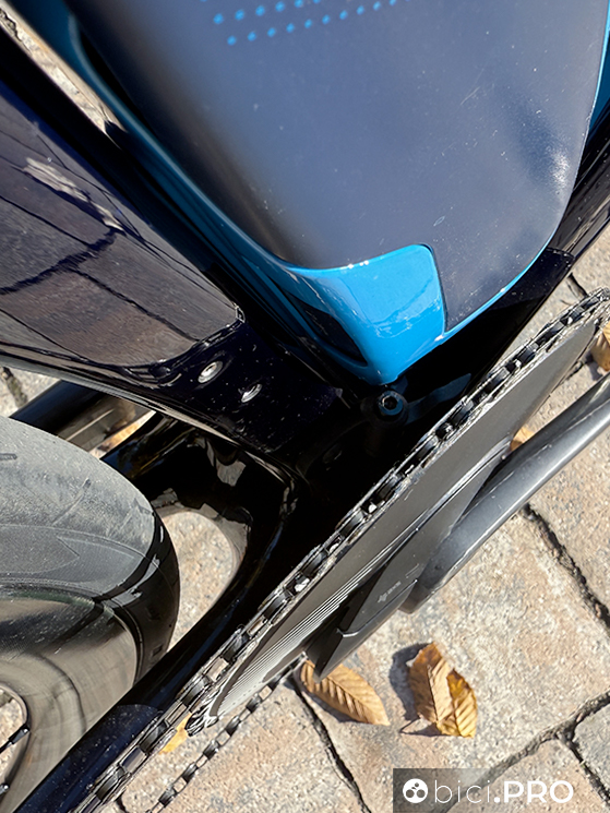 Monocorona e peso illegale, una Trek Madone così è intrigante