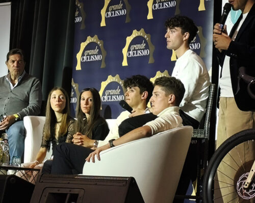Serata del Grande Ciclismo, Pesaro, 2025, salotto Riccardo Magrini, Luca Gregorio, Eleonora Ciabocco, Gianmarco Garofoli