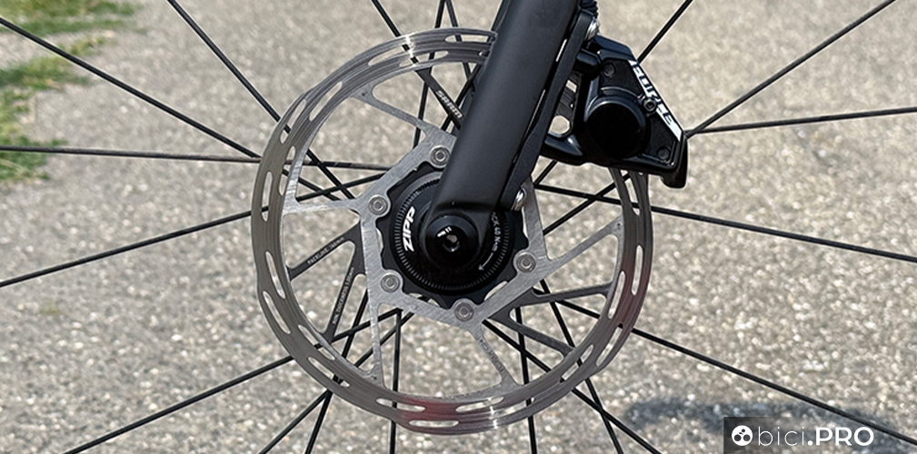 Sram Force AXS, pochi fronzoli e tanta sostanza. Il nostro test