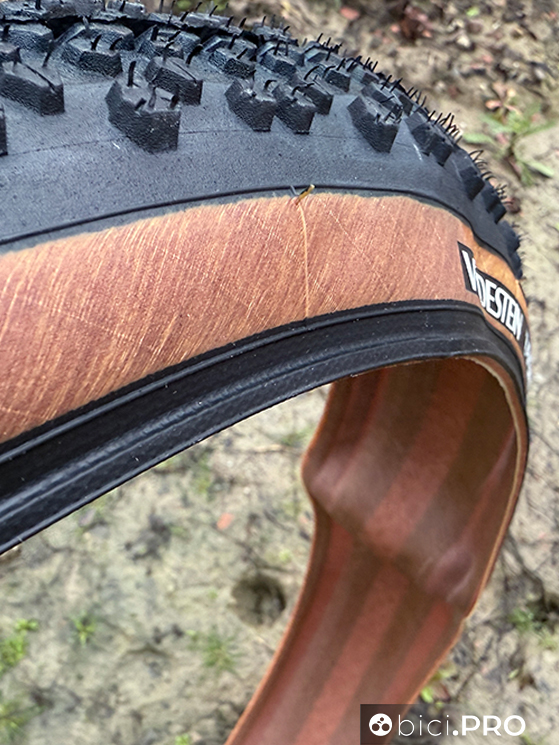 Vredestein Aventura Grezzo, il tubeless gravel (anche) da gara