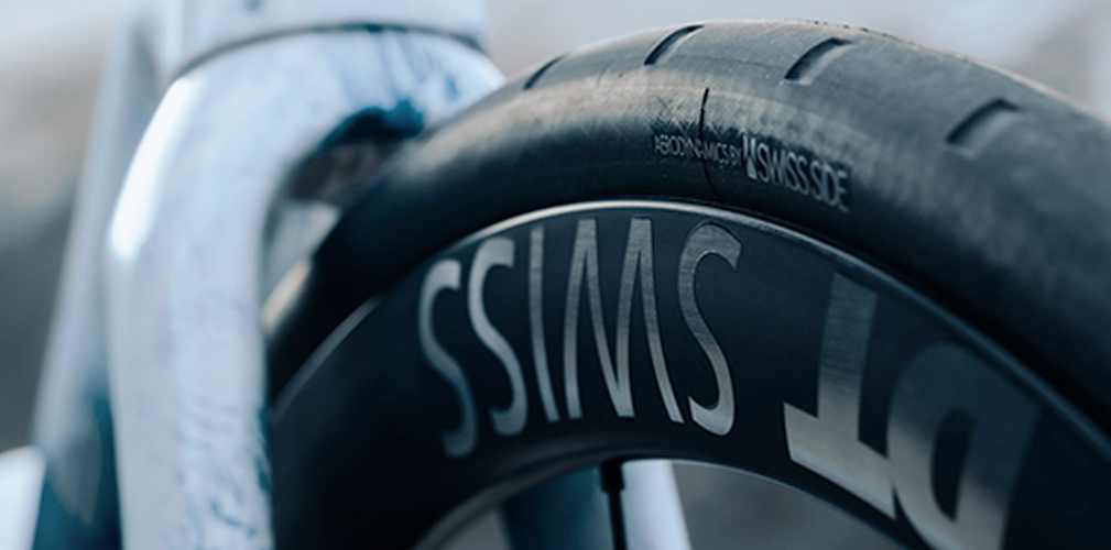 1174 grammi e raggi in carbonio. Le nuove DT Swiss da 38