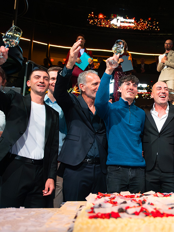 La classica torta di fine party, prima che gli atleti riprendano la preparazione per il nuovo anno