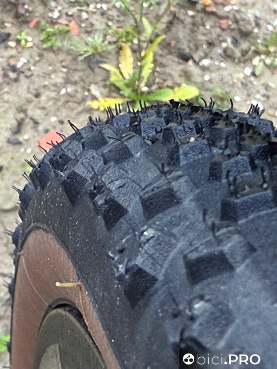 Vredestein Aventura Grezzo, il tubeless gravel (anche) da gara