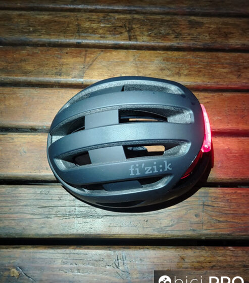 casco Kudo di Fizik