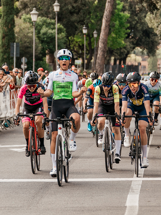 I tredicenni nel calcio hanno già un procuratore ed uno sbocco, nel ciclismo si "gioca" ancora (foto Simone Lombi)