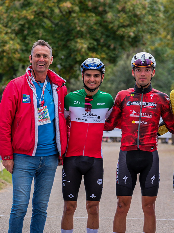 Fausto Scotti, a sinistra, è da sempre il deus ex machina del Giro d'Italia prima e del Regioni poi