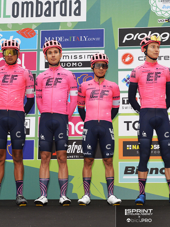 La Nippo ha sponsorizzato molti team, anche nel WT. Qui al fianco dell'Education Post