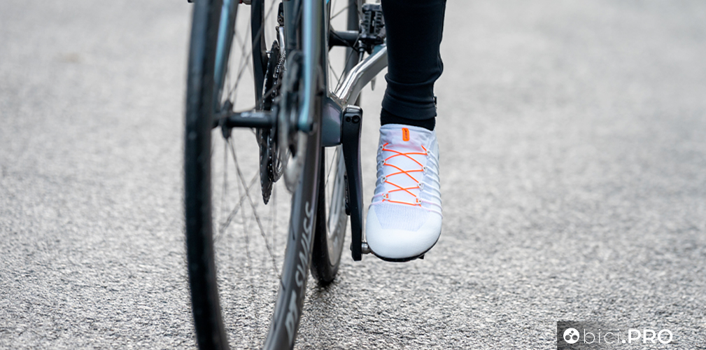 Una piuma, suola rigida e piede che respira, DMT Pogi's Superlight