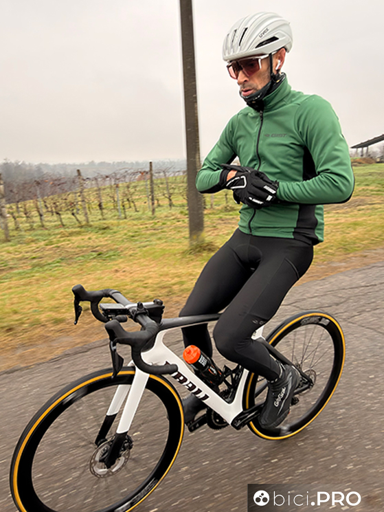 Tecnici quanto basta, sempre confortevoli, sono i capi Gist Zero