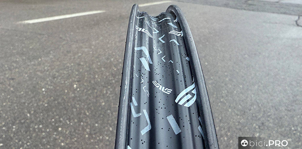 Nuove Foundation AR40, il biglietto da visita di Enve