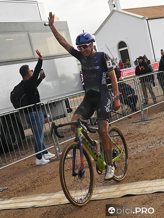 Con la vittoria di Marceddì, Lucinda BRand ha colto la 9ª vittoria stagionale