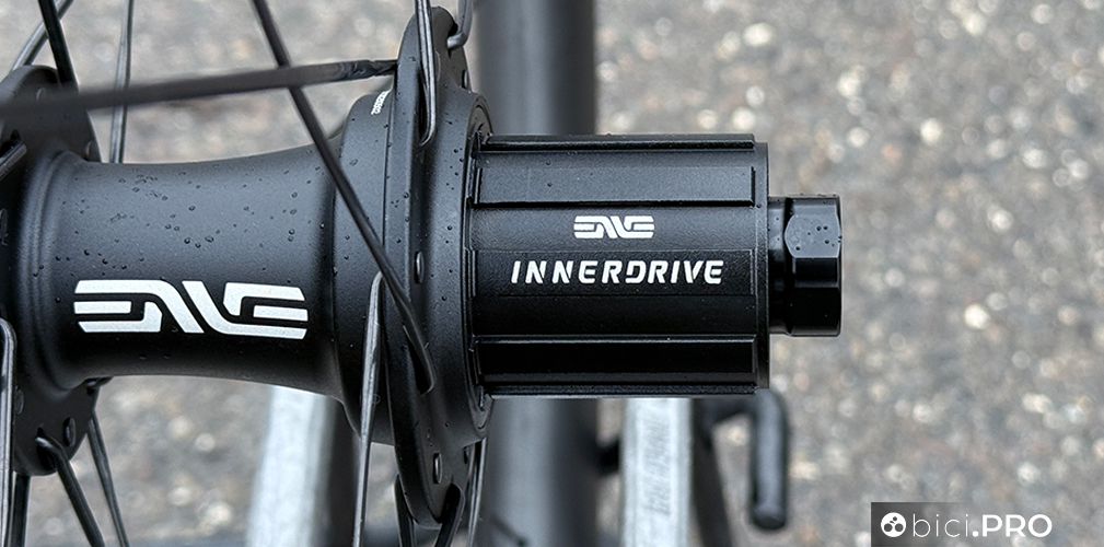 Nuove Foundation AR40, il biglietto da visita di Enve