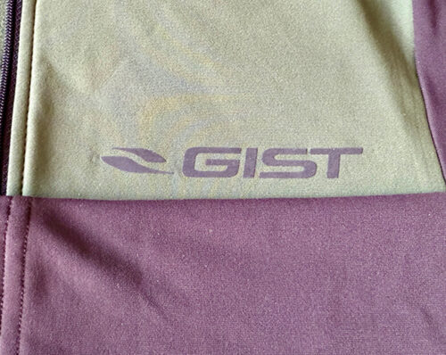 Tecnici quanto basta, sempre confortevoli, sono i capi Gist Zero