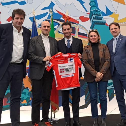 Un momento della presentazione del rapporto con ospite Fabio Aru