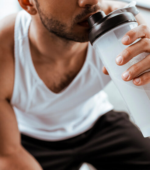 Alimentazione, palestra , frullato, borraccia (depositphotos.com)