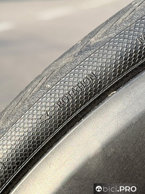 Controllo, tenuta a scorrevolezza, Hutchinson Blackbird all season