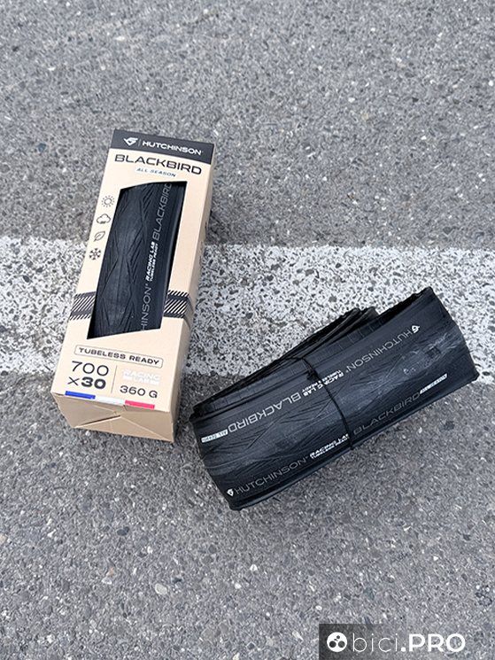 Controllo, tenuta a scorrevolezza, Hutchinson Blackbird all season