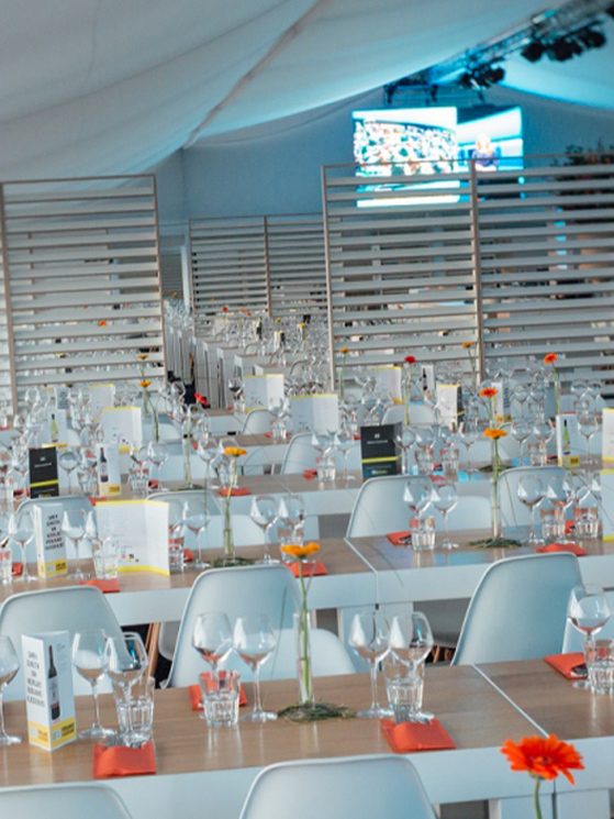 Giro delle Fiandre, hospitality, ristorante, vip (foto Levy Party Rental)