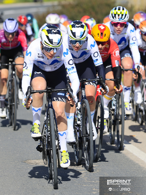 Si apre il ventaglio decisivo e Barale è davanti ad aiutare la squadra, contribuendo alla vittoria di Ferguson nel Trofeo Llucmajor