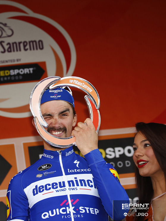 Alaphilippe sul podio della Sanremo 2019. Era il periodo d'oro del Wolfpack nelle classiche d'un giorno
