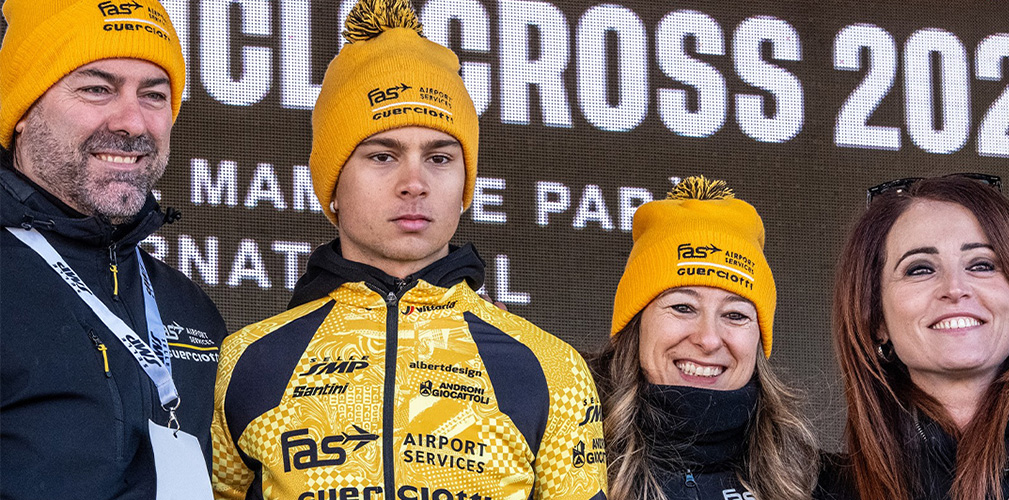 Dell'Olio sta riportando la Puglia ai vertici del ciclocross onorando la memoria di Vito Di Tano (foto Facebook)