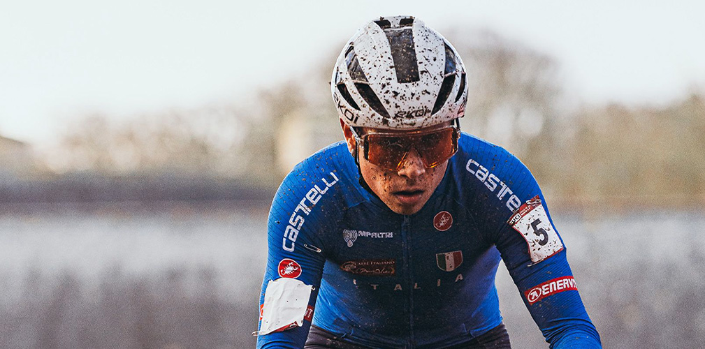 Dell'Olio ormai è parte integrante della nazionale junior di ciclocross, ha già due Top 10 in Coppa (foto Facebook)