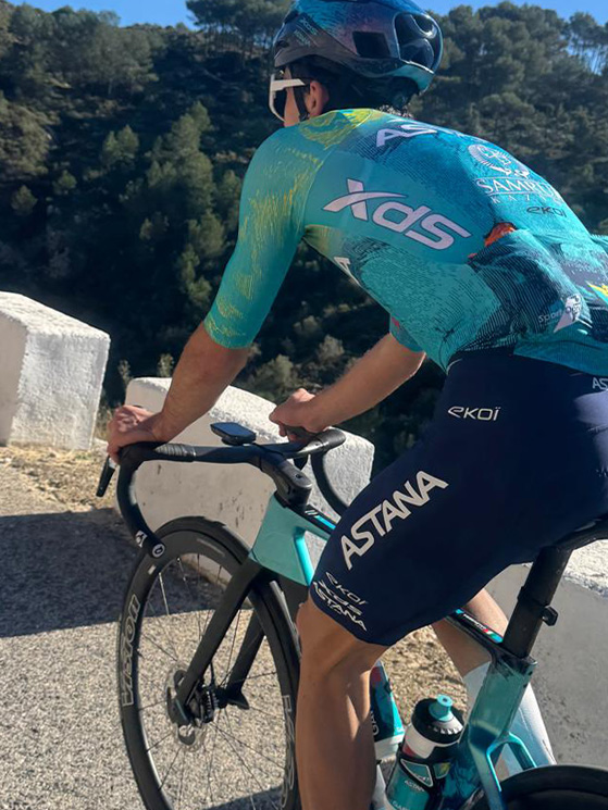 Pietro Galbusera è al suo primo anno all'XDS Astana. Il suo approccio è stato ricco di emozioni