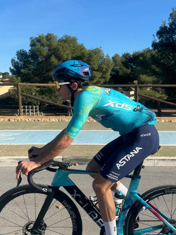 Galbusera, il “bocia” dell’XDS Astana, già pronto a dare una mano