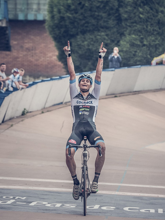 Una foto preziosa: il trionfo di Ganna a Roubaix. 10 anni fa. Un buon auspicio? (foto DirectVelo)