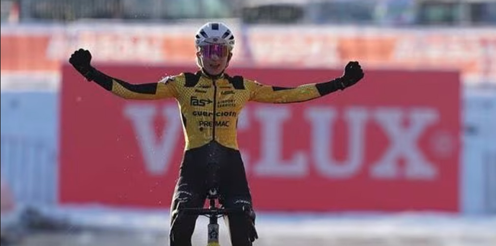 A Zonhoven trionfo per Giorgia Pellizotti, con oltre un minuto sulle avversarie (foto UCI)