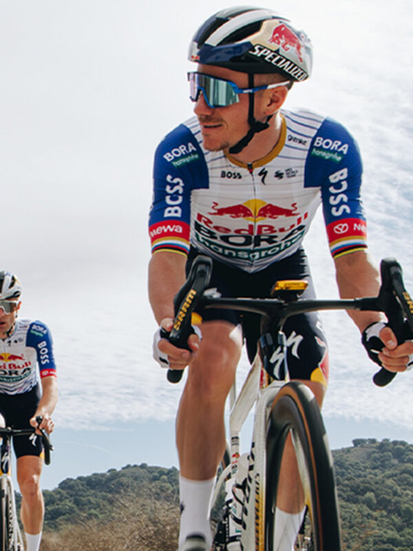 Abbigliamento Specialized per Red Bull