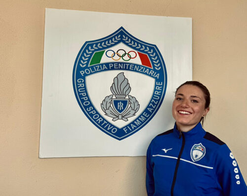 Linda Sanarini a ottobre 2025 ha fatto il giuramento entrando nelle Fiamme Azzurre