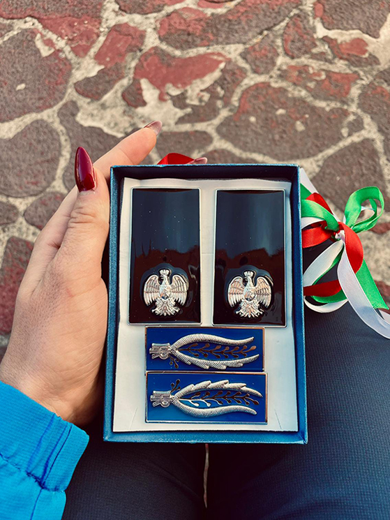 Mostrine da sfoggiare sulla divisa e simbolo delle Fiamme Azzurre