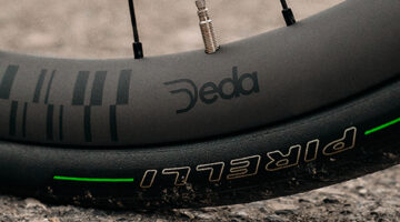 Deda Allroad Carbon, equilibrio e leggerezza