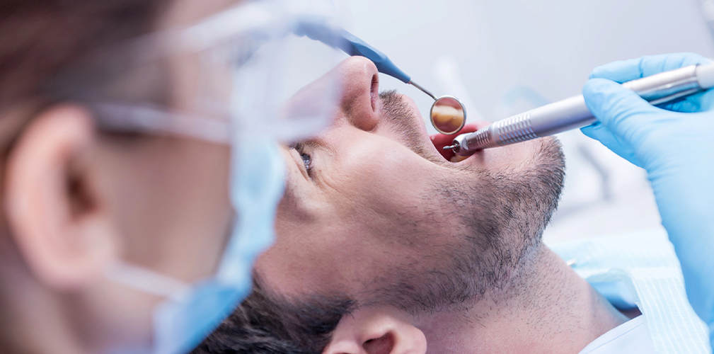 Trascurare l'igiene dentale porta diretti fra le braccia del dentista (depositphotos.com)