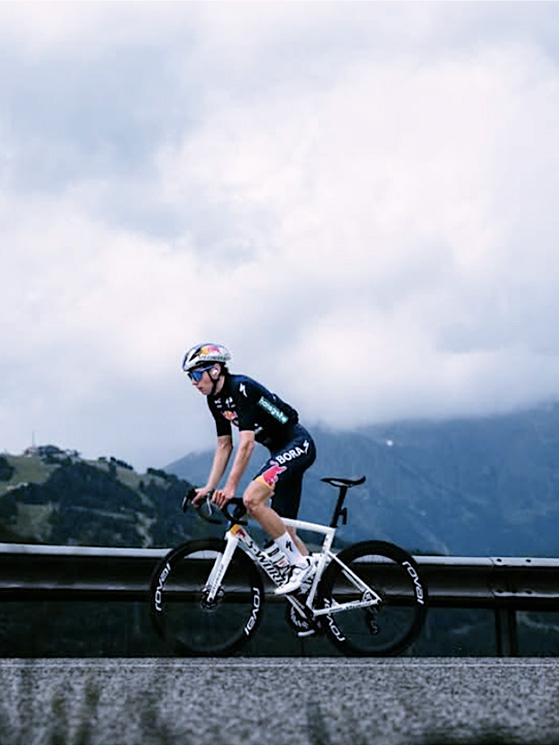 Lorenzo Finn, settimana tipo