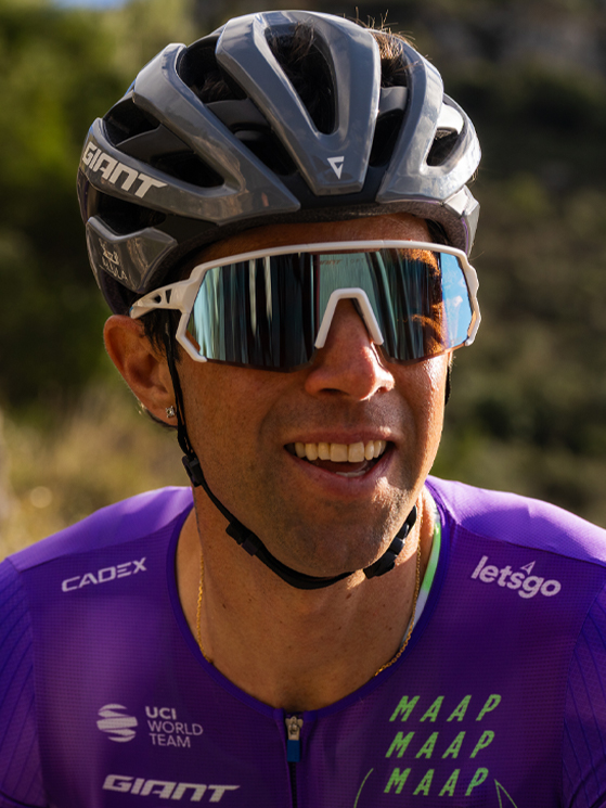 Michael Matthews, jayco AlUla, occhiali Giant, Giant, modello Aurea