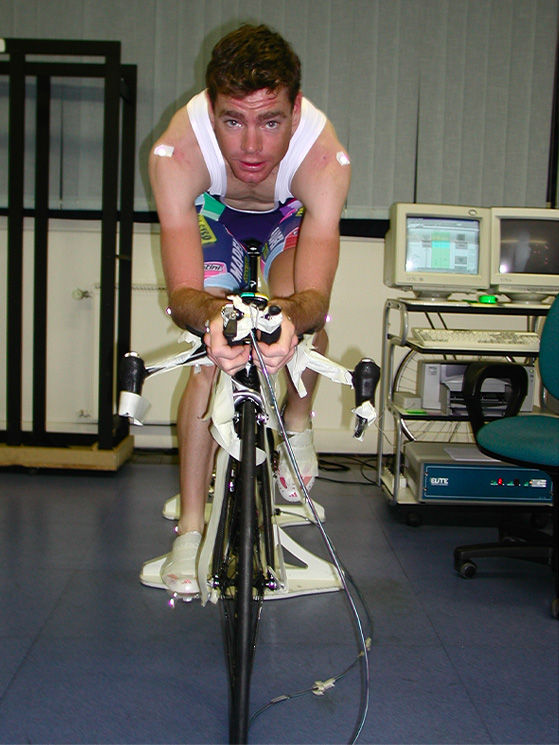 Cadel Evans ha corso in maglia Mapei soltanto nel 2002, ma è rimasto sempre legato al Centro di Castellanza