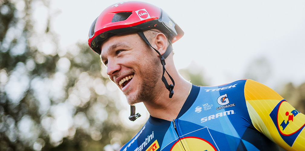 Jonathan Milan ha 25 anni ed è professionista dal 2021. Ha corso alla Bahrain Victorious e ora alla LIdl-Trek