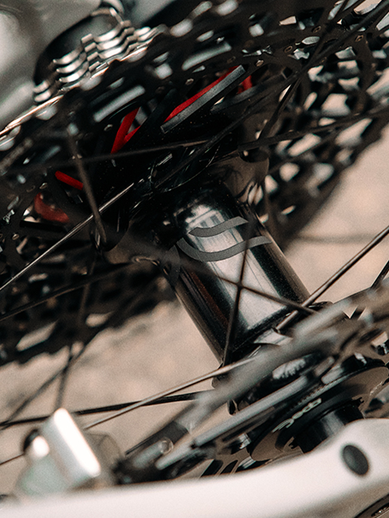 Deda Allroad Carbon, equilibrio e leggerezza