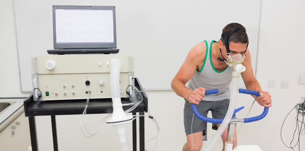 Inalazione monossido di carbonio, MPCC (Wavebreakmedia/Getty Immages)