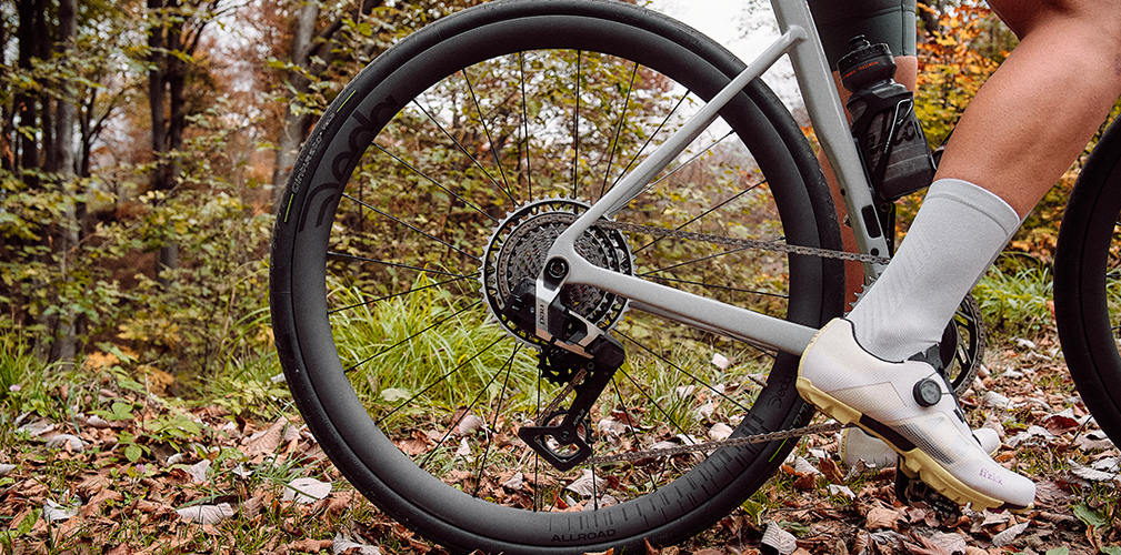 Deda Allroad Carbon, equilibrio e leggerezza