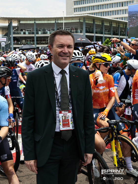 Il presidente UCI Lappartient ha spinto per modificare le regole, per dare chance anche a chi può spendere meno