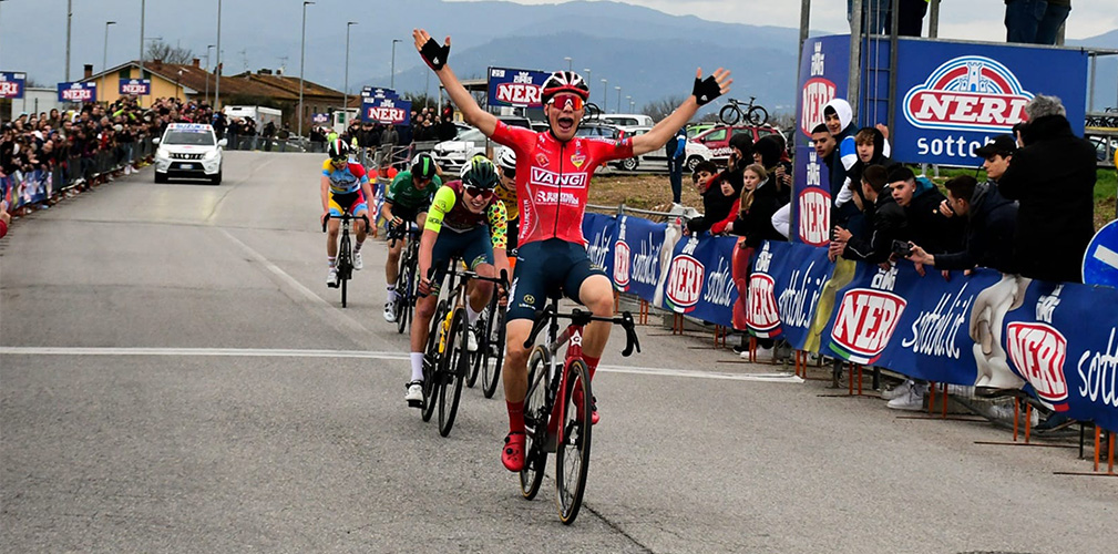 Domenica il GP Giuliano Baronti aprirà la stagione fatta di 43 prove. Qui Sambinello 1° nel 2024 (foto Fruzzetti)
