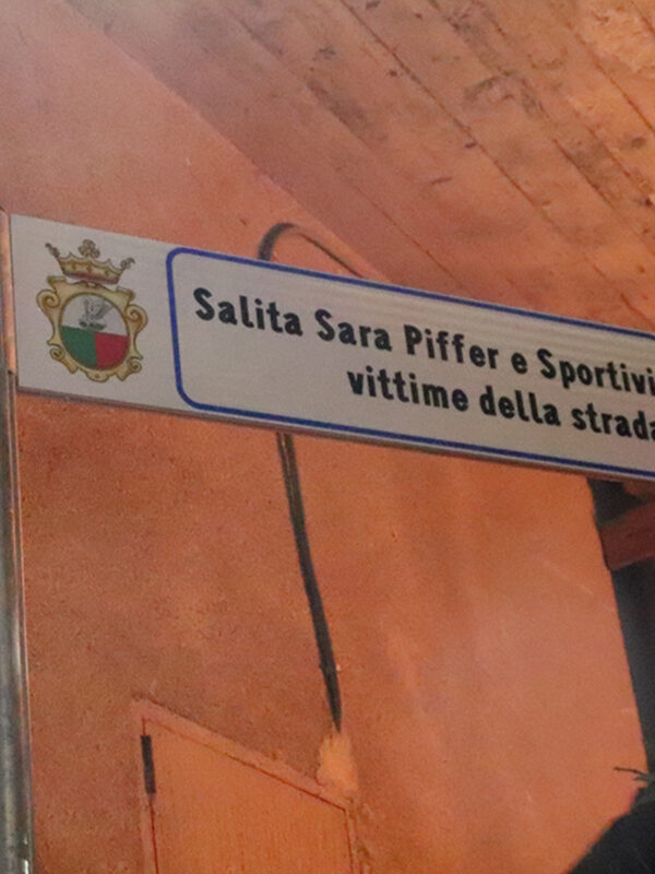 Lo scorso gennaio la Chiesa di Palù di Giovo ha inaugurato la Via Crucis e Via Lucis intitolata a Sara Piffer (foto sarapiffer.com)