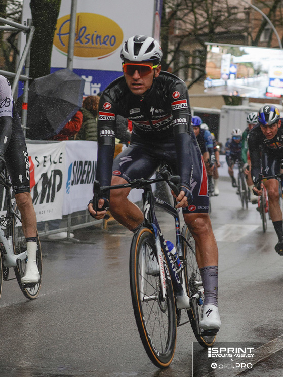 Lo scorso anno, corso nel devo team, Raccagni Noviero ha corso 55 giorni con 8 Top 10