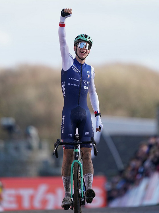 La vittoria di Sparfel a Flamanville, davanti al pubblico amico. Replicherà il successo a Hoogerheide (foto SportPic Agency)