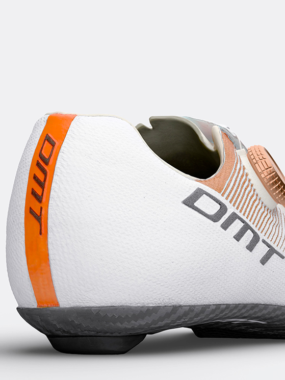 Nuove DMT KR0 Evo, adesso hanno la suola Superlight