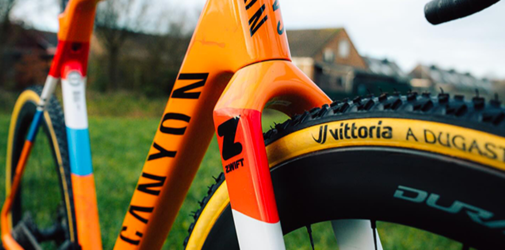 Pneumatici Vittoria A. Dugast: un punto femro nel ciclocross (immagine Alpecin-Premier Tech)