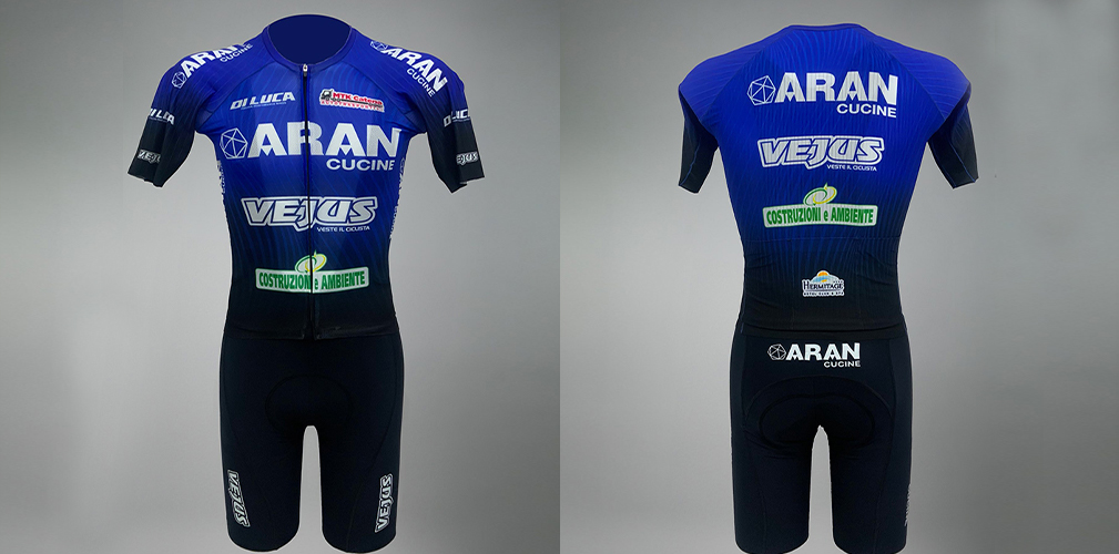 Questa la maglia dell'abruzzese Aran Vejus, che da quest'anno ha anche lo sponsor Costruzioni e Ambiente